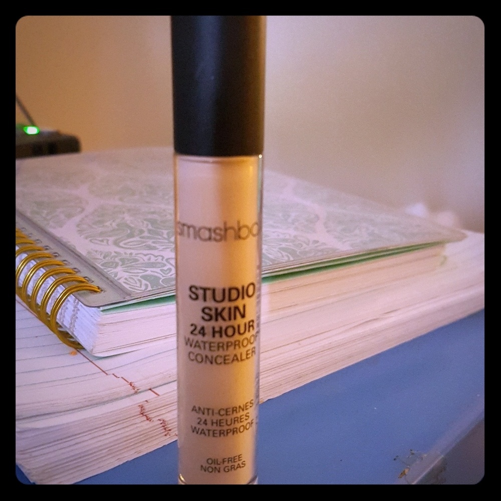 Smashbox Studio Skin 24 hour waterproof concealer